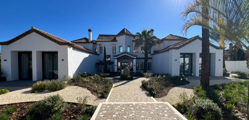 Exclusive 6 bed Villa in Los Flamingos Golf Resort With Stunning Views of the Sea and Mountains