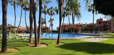 Spacious Corner Apartment with Private Garden and Large Terrace in La Reserva Marbella