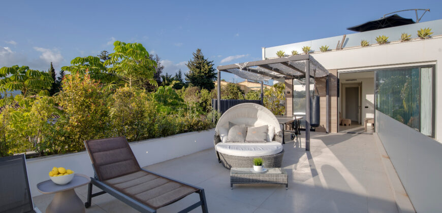 Luxury 6-Bedroom Modern Villa with Heated Pool