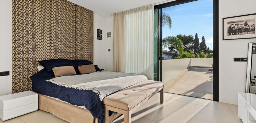 Luxury 6-Bedroom Modern Villa with Heated Pool