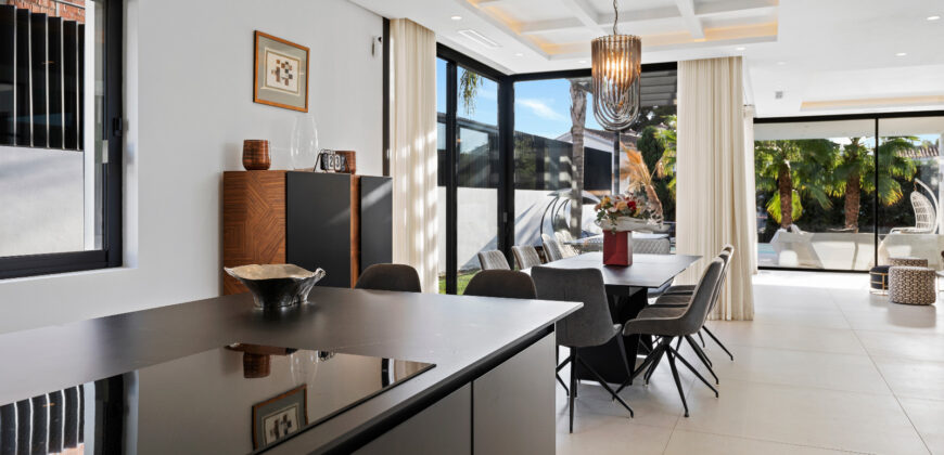 Luxury 6-Bedroom Modern Villa with Heated Pool