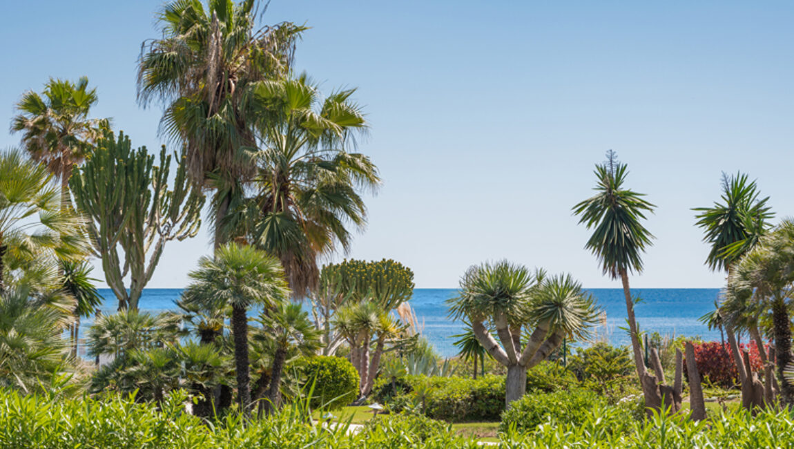 A brand-new 3-bedroom apartment in resort-style complex, Estepona