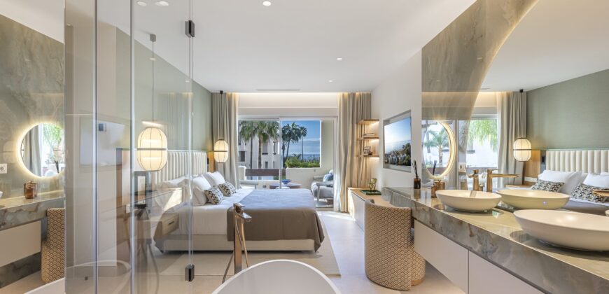 Luxury Fully Refurbished 3 bed Apartment in Bahía del Velerín