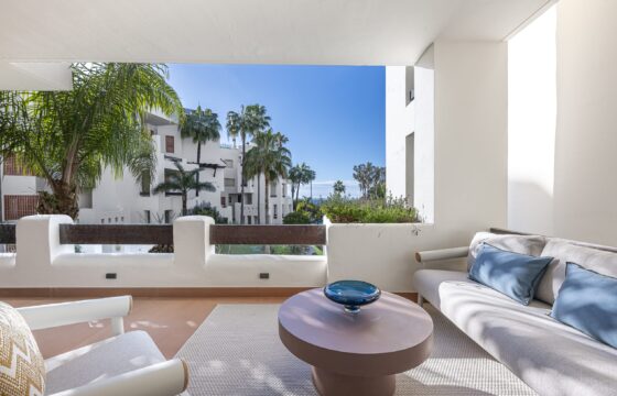 Luxury Fully Refurbished 3 bed Apartment in Bahía del Velerín