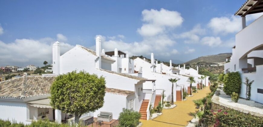 Elegant 3-Bedroom Apartment in Aloha Royal – Near Puerto Banús