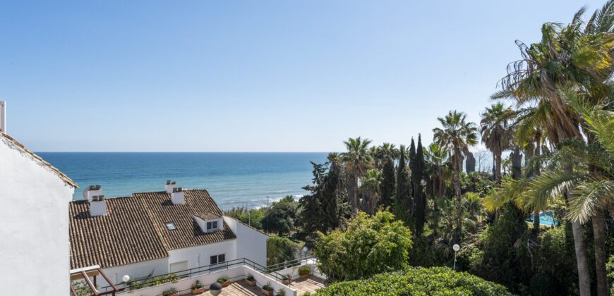 Frontline Beach 3 bed Townhouse – Bahia Doncella, Estepona West