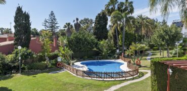Frontline Beach 3 bed Townhouse – Bahia Doncella, Estepona West