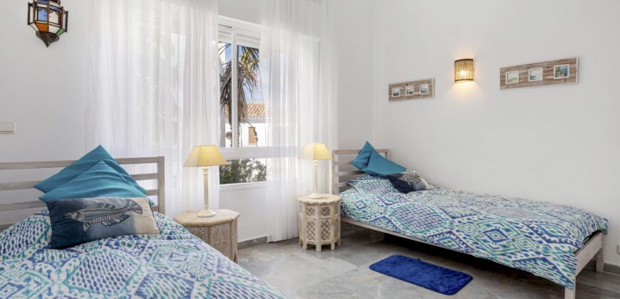 Frontline Beach 3 bed Townhouse – Bahia Doncella, Estepona West