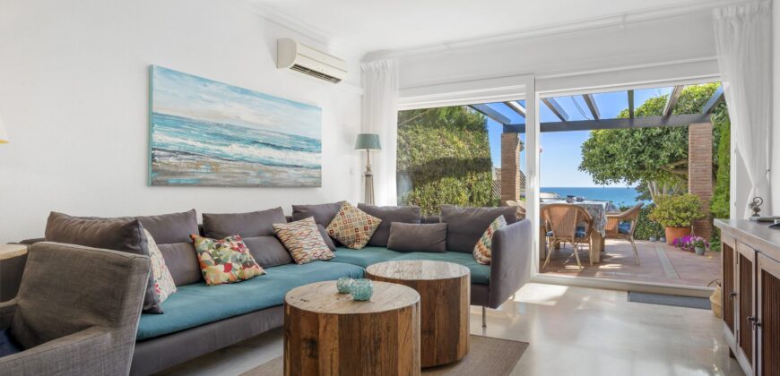 Frontline Beach 3 bed Townhouse – Bahia Doncella, Estepona West