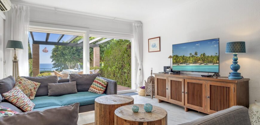 Frontline Beach 3 bed Townhouse – Bahia Doncella, Estepona West