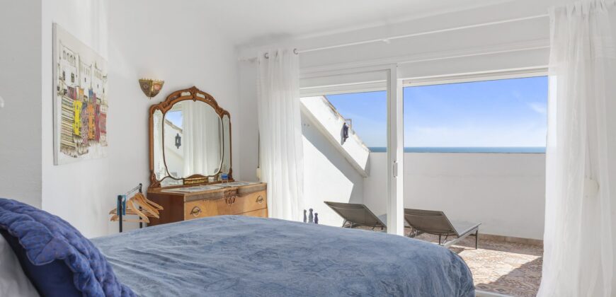 Frontline Beach 3 bed Townhouse – Bahia Doncella, Estepona West