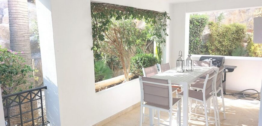 Discover the large apartment of your dreams in the exclusive Río Real Golf