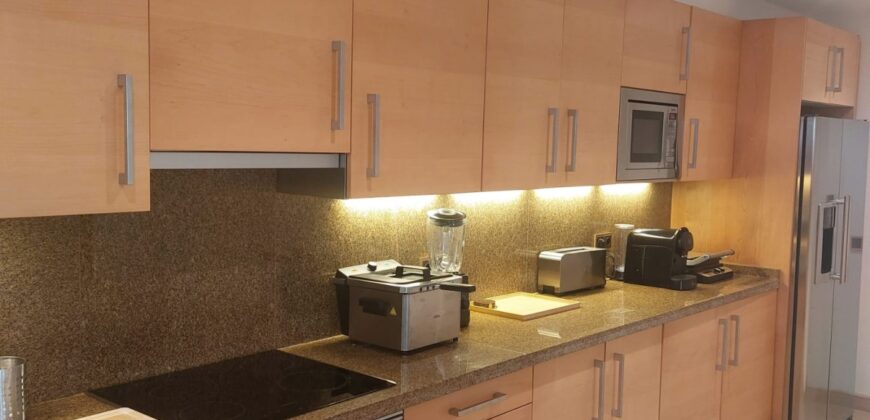 Discover the large apartment of your dreams in the exclusive Río Real Golf