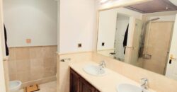 Discover the large apartment of your dreams in the exclusive Río Real Golf