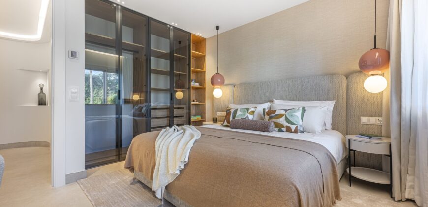 Luxury Fully Refurbished 3 bed Apartment in Bahía del Velerín