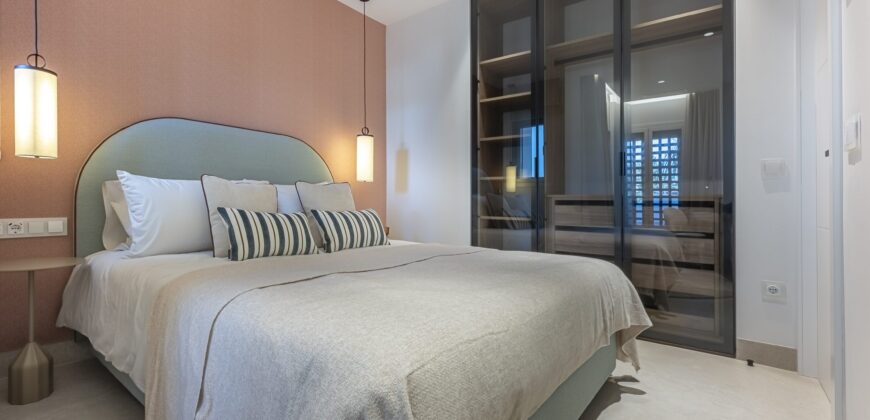 Luxury Fully Refurbished 3 bed Apartment in Bahía del Velerín