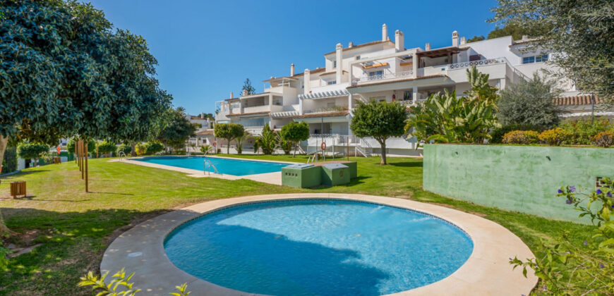 Discover the large apartment of your dreams in the exclusive Río Real Golf