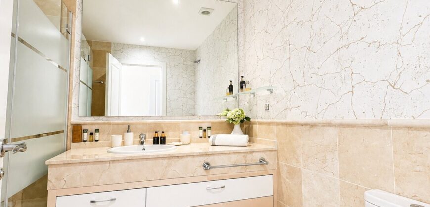 Elegant 3-Bedroom Apartment in Aloha Royal – Near Puerto Banús