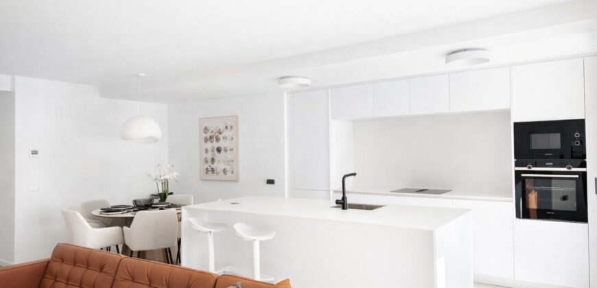 A luxurious 3 bed apartment in a brand-new modern building in the heart of Marbella