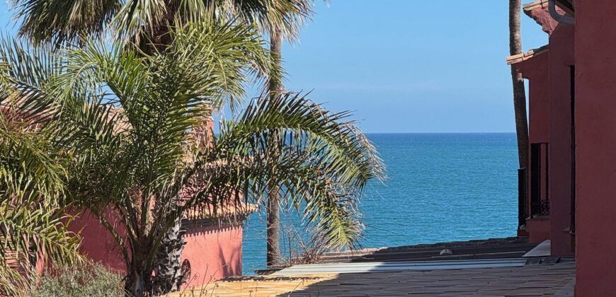 Townhouse, Frontline Beach Urbanisation Bahía Azul, Estepona West
