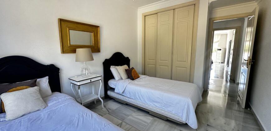 Fully renovated 2 bed Apartment in Nueva Andalucía | Señorío de Gonzaga | La Concha Views