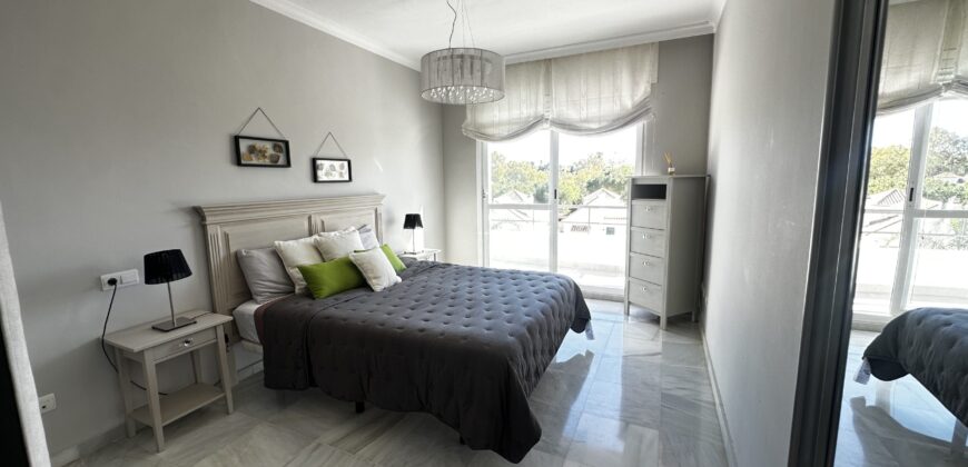 Fully renovated 2 bed Apartment in Nueva Andalucía | Señorío de Gonzaga | La Concha Views
