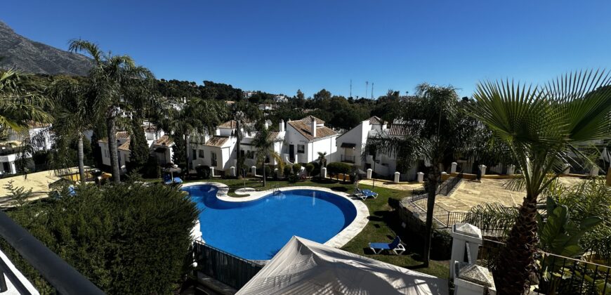 Fully renovated 2 bed Apartment in Nueva Andalucía | Señorío de Gonzaga | La Concha Views