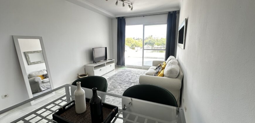 Fully renovated 2 bed Apartment in Nueva Andalucía | Señorío de Gonzaga | La Concha Views