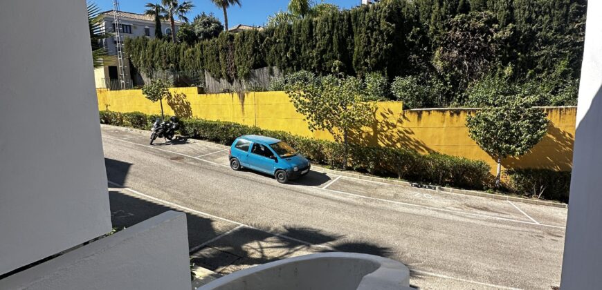 Fully renovated 2 bed Apartment in Nueva Andalucía | Señorío de Gonzaga | La Concha Views