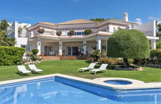 VERY SPACIOUS 6 BED VILLA – EL PARAISO ALTO, BENAHAVÍS