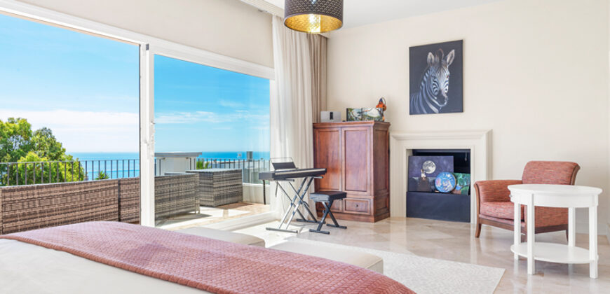 A Beautiful 4-Bedroom Villa in La Paloma, Between Sotogrande and La Duquesa