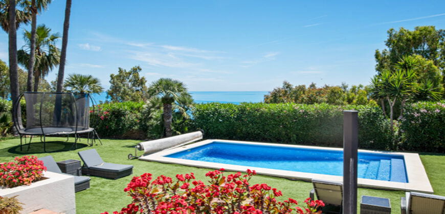 A Beautiful 4-Bedroom Villa in La Paloma, Between Sotogrande and La Duquesa