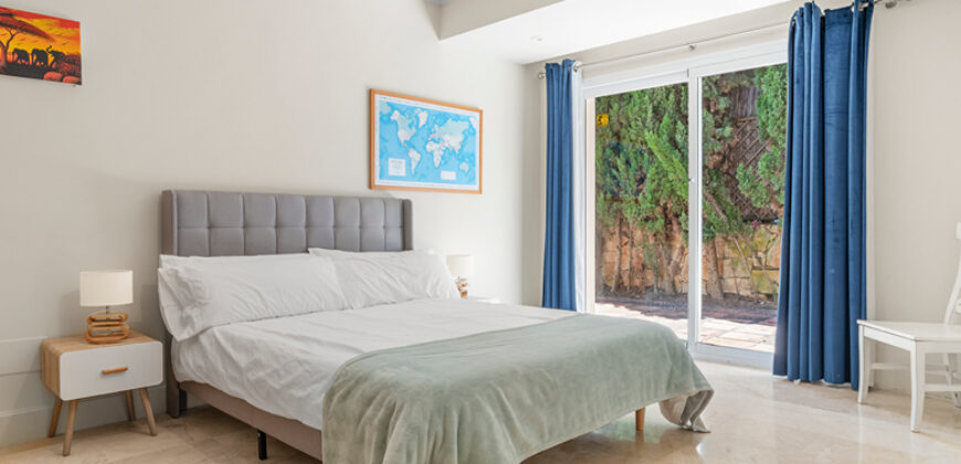 A Beautiful 4-Bedroom Villa in La Paloma, Between Sotogrande and La Duquesa