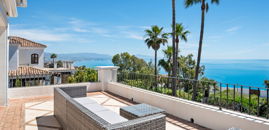 A Beautiful 4-Bedroom Villa in La Paloma, Between Sotogrande and La Duquesa