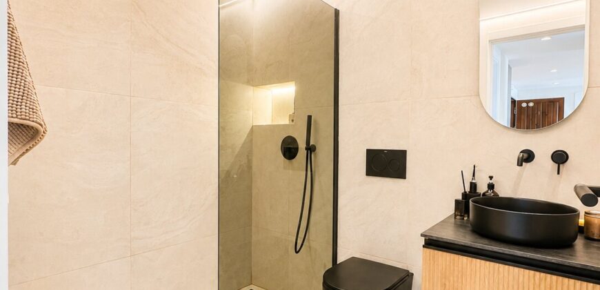 Elegant Luxury 2 bed Apartment for Sale in El Lago, Los Arqueros, Benahavís