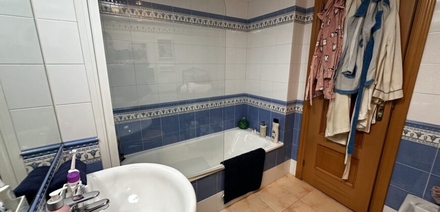 Very nice and cozy 2-bedroom apartment in Selwo Hills, Estepona