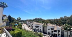 Elegant Luxury 2 bed Apartment for Sale in El Lago, Los Arqueros, Benahavís