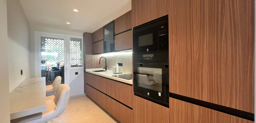 Elegant Luxury 2 bed Apartment for Sale in El Lago, Los Arqueros, Benahavís